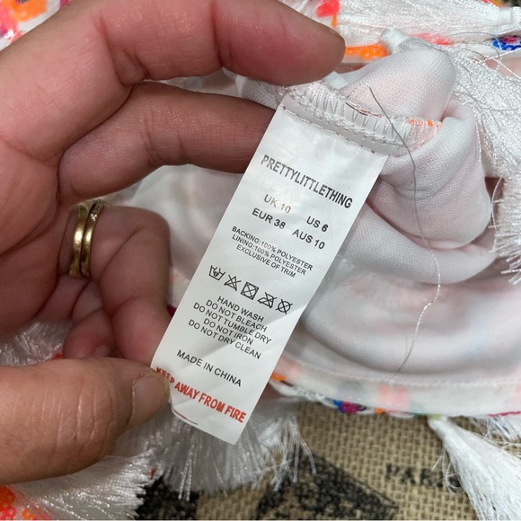 PRETTYLITTLETHING NWOT! Orange/White Sequin Fringe V-Neck Long Sleeve Dress - Picture 14 of 17